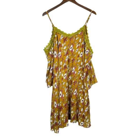 L Love NWT Mustard Yellow Floral Crepe Texture & Lace Cold Shoulder Mini Dress - Picture 2 of 10